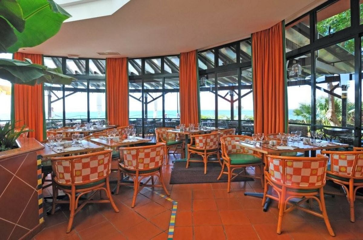 imagini hotel PESTANA BAY